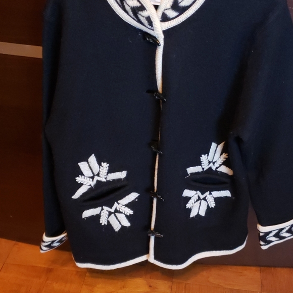 Knitted  jacket - Picture 2 of 3